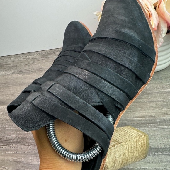 Free People Byron Suede Mules EU38/US7.5 EUC - Picture 5 of 9